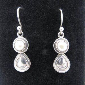Reflective Jewelry Lagrimas Pearl Earings